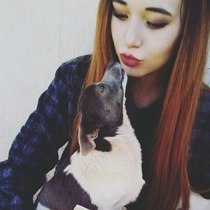 Meet your Posher, Natalie